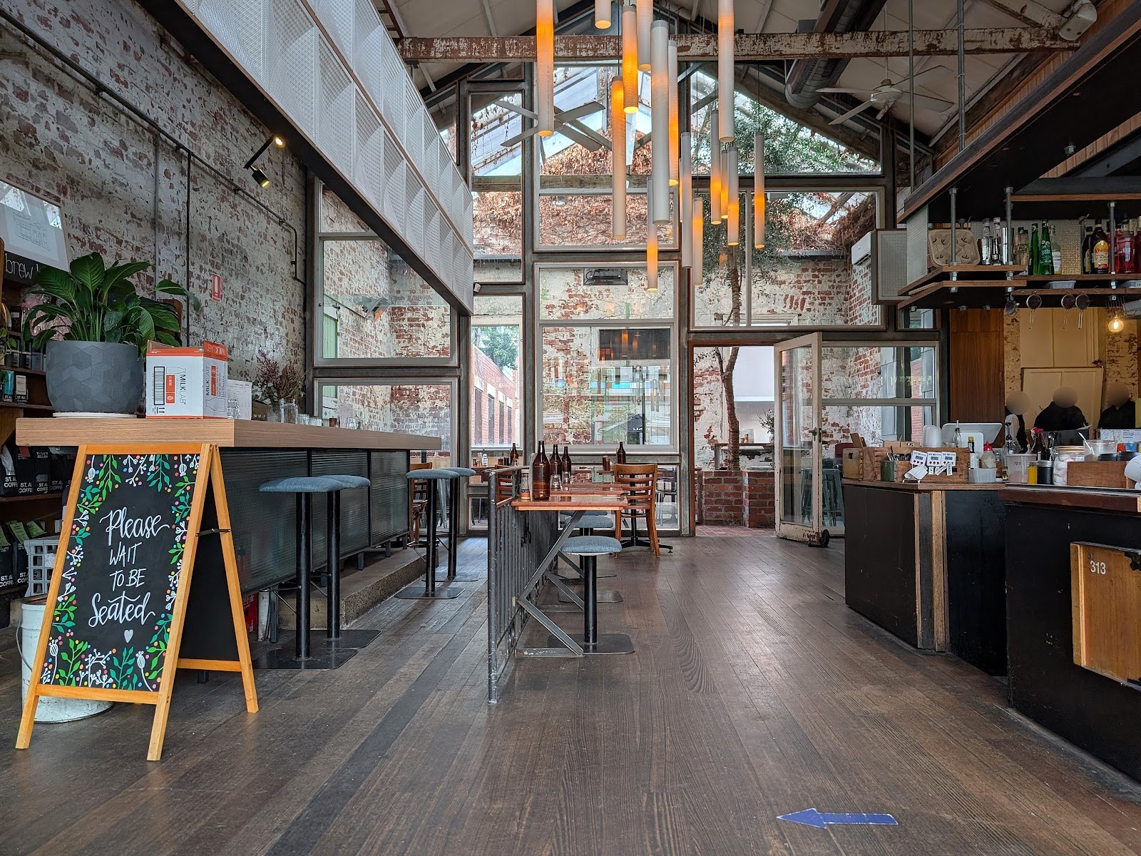 Auction Rooms: the place