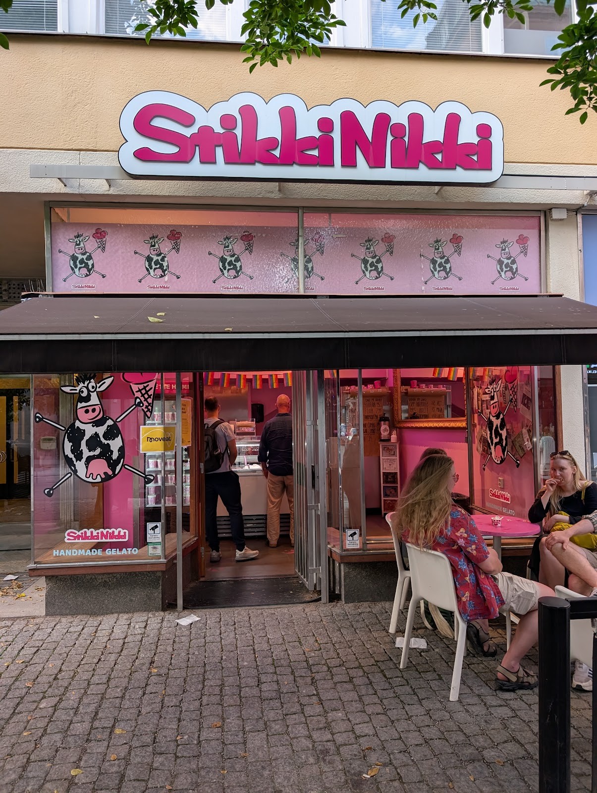 Stikki Nikki: the place