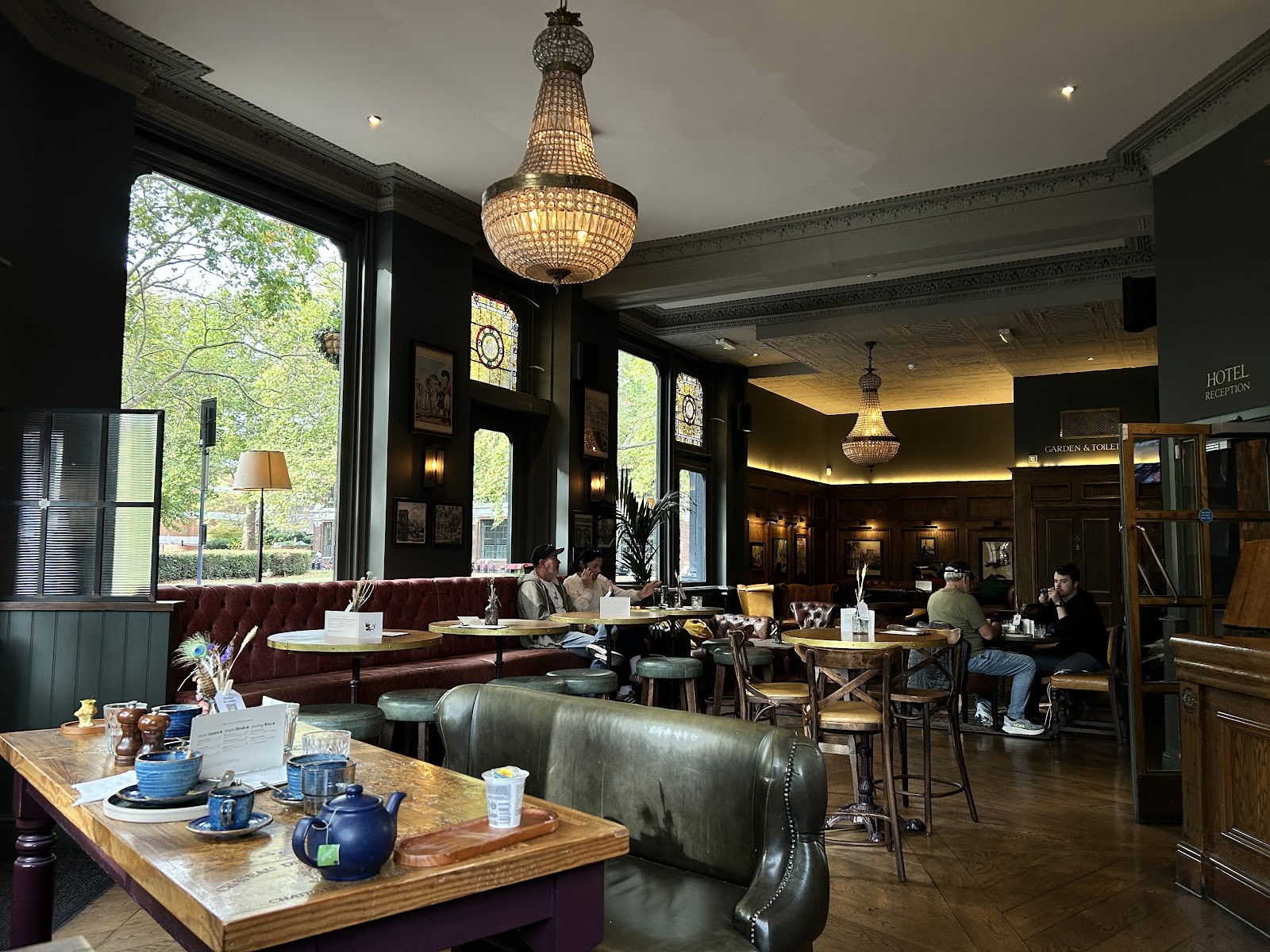 Brook Green Hotel Restaurant: the place