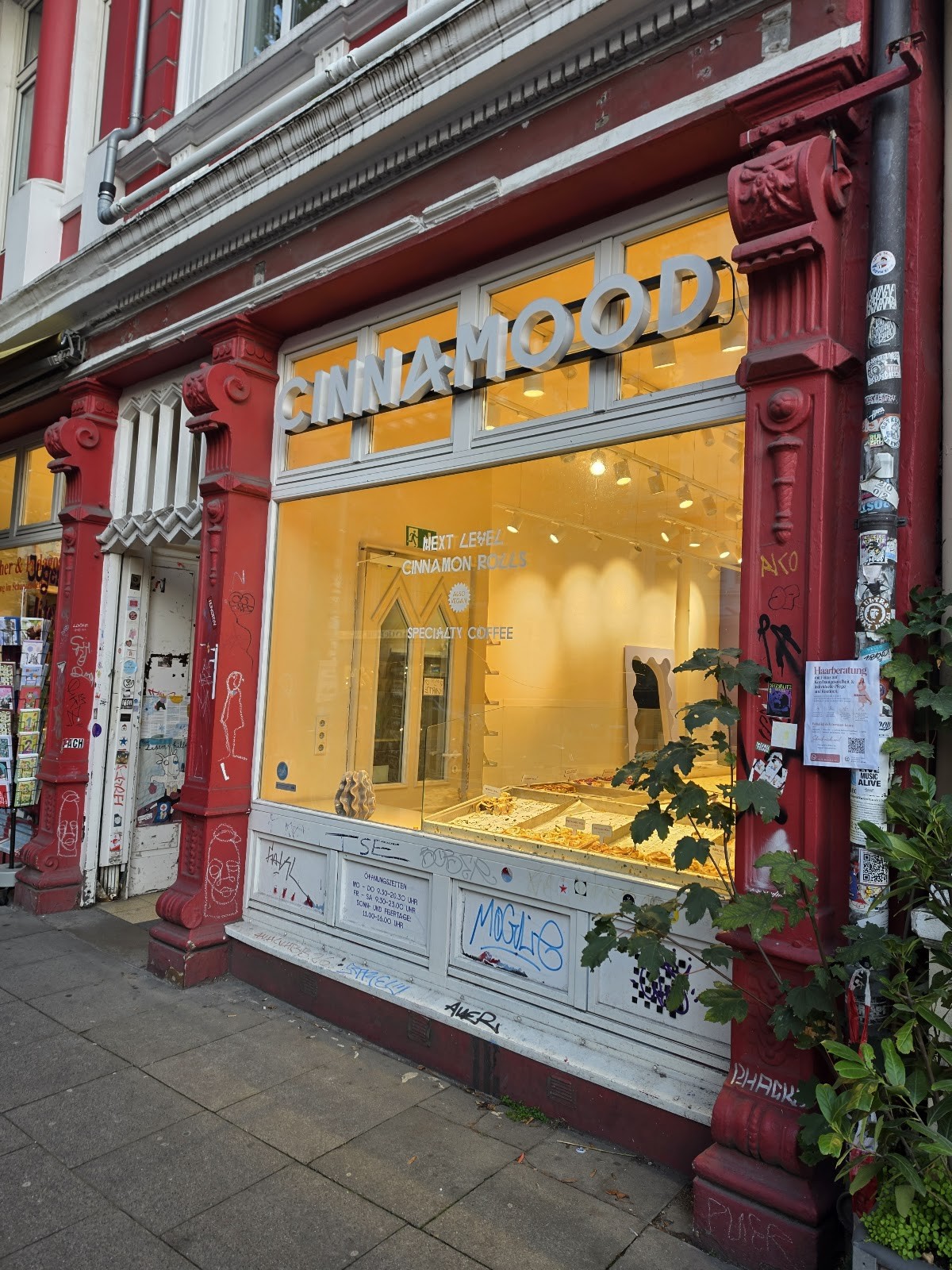 CINNAMOOD: the place