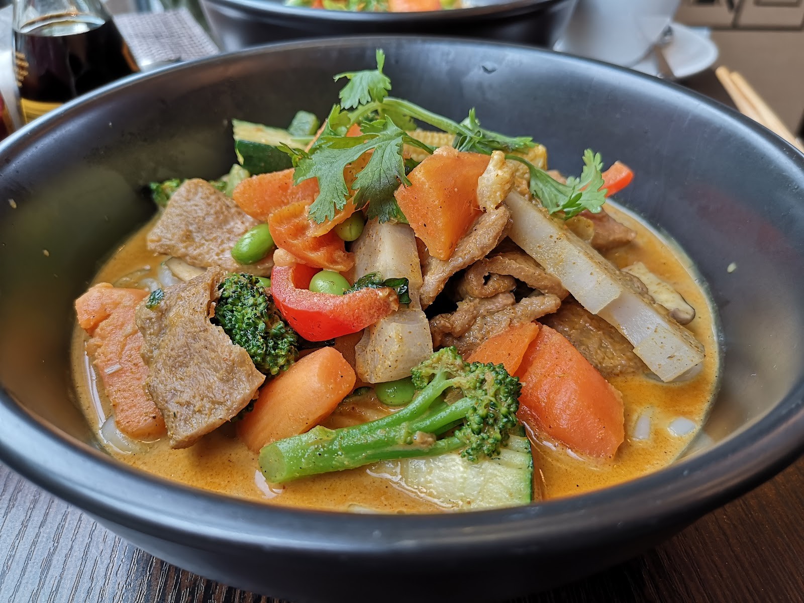 tiger club vegan sushi: food & drinks