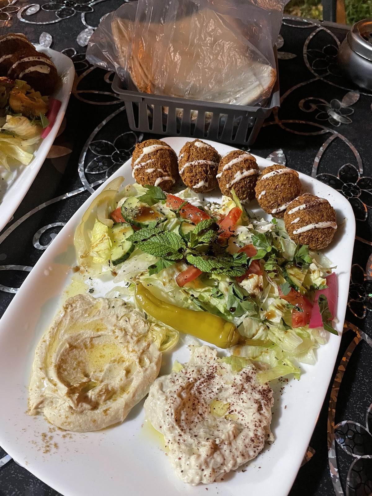 TOSCHKA: food & drinks