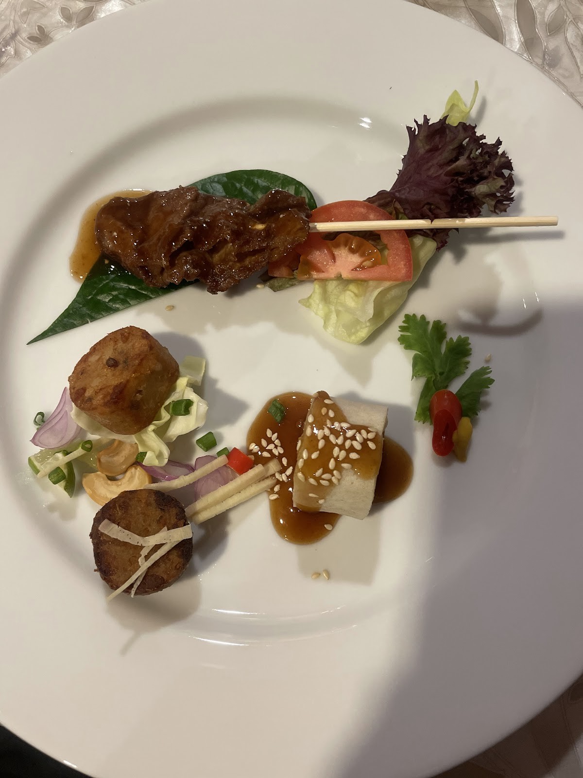 The Vegetarian Cottage: food & drinks