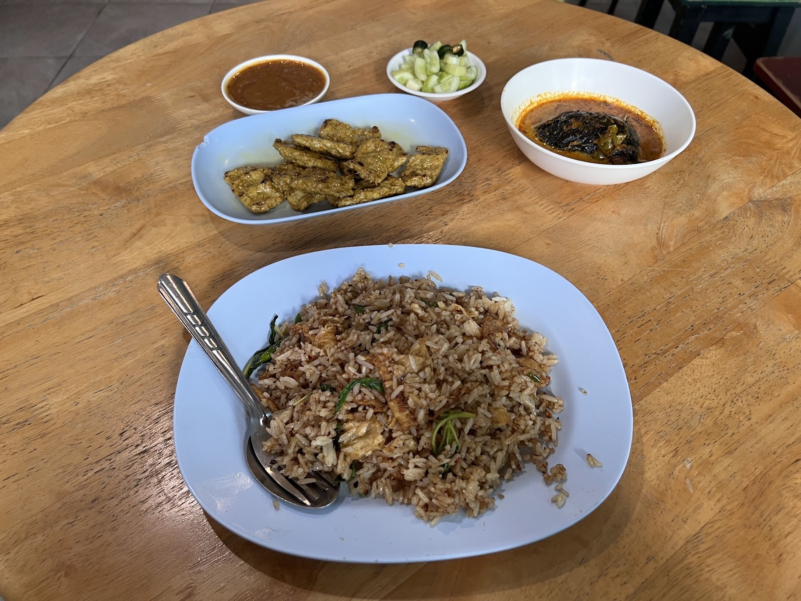VeggieJ อาหารเจสะพานหัน: food & drinks