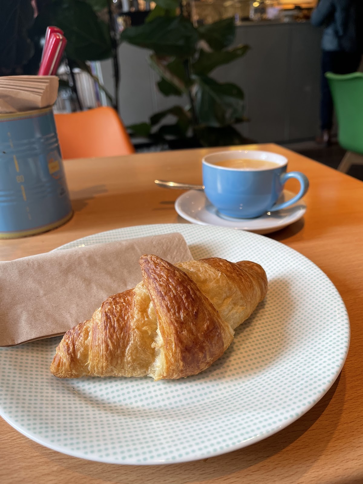 123V Bakery & Cafeteria: food & drinks