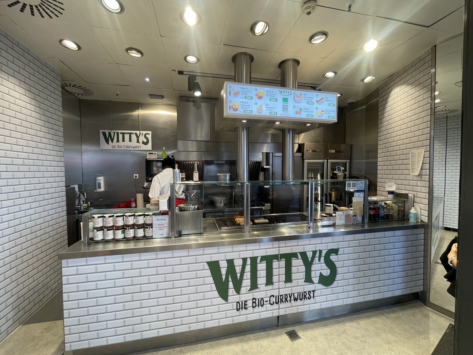 Witty's Currywurst: the place