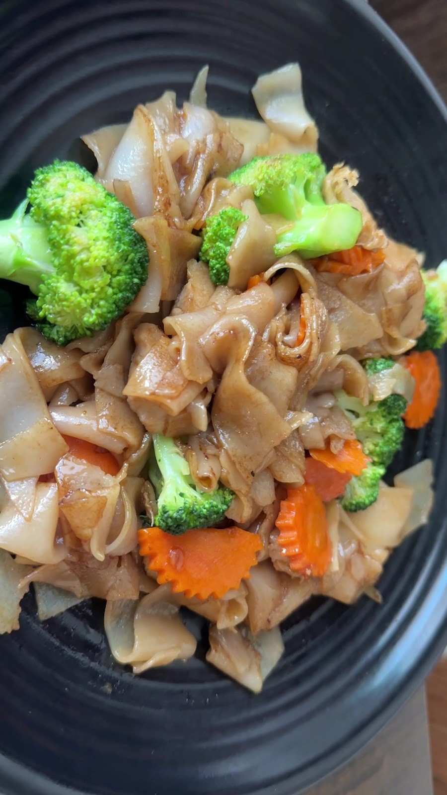 SAMATA THAI VEGAN HOUSE: food & drinks
