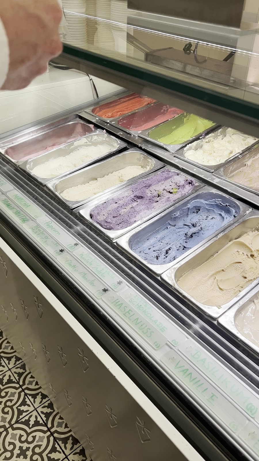 Veganista Ice Cream: the place