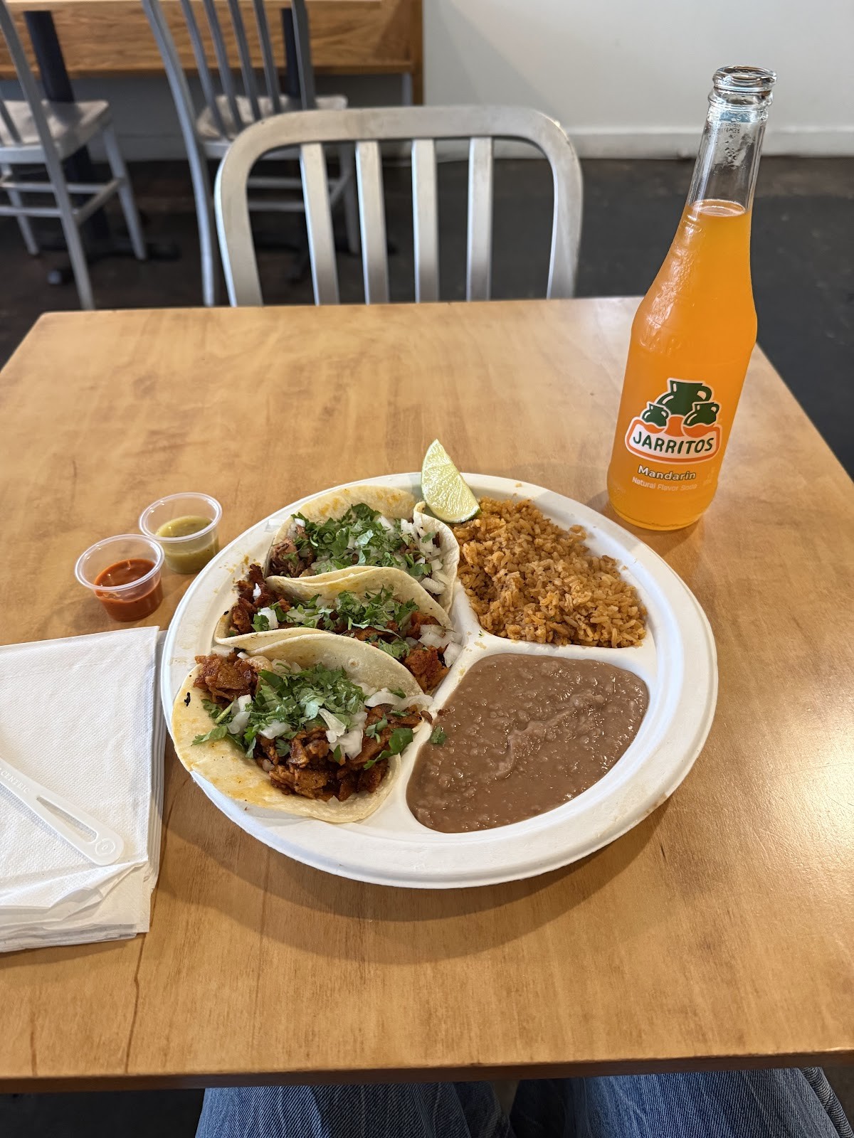 Rojo's Mexican Food: food & drinks