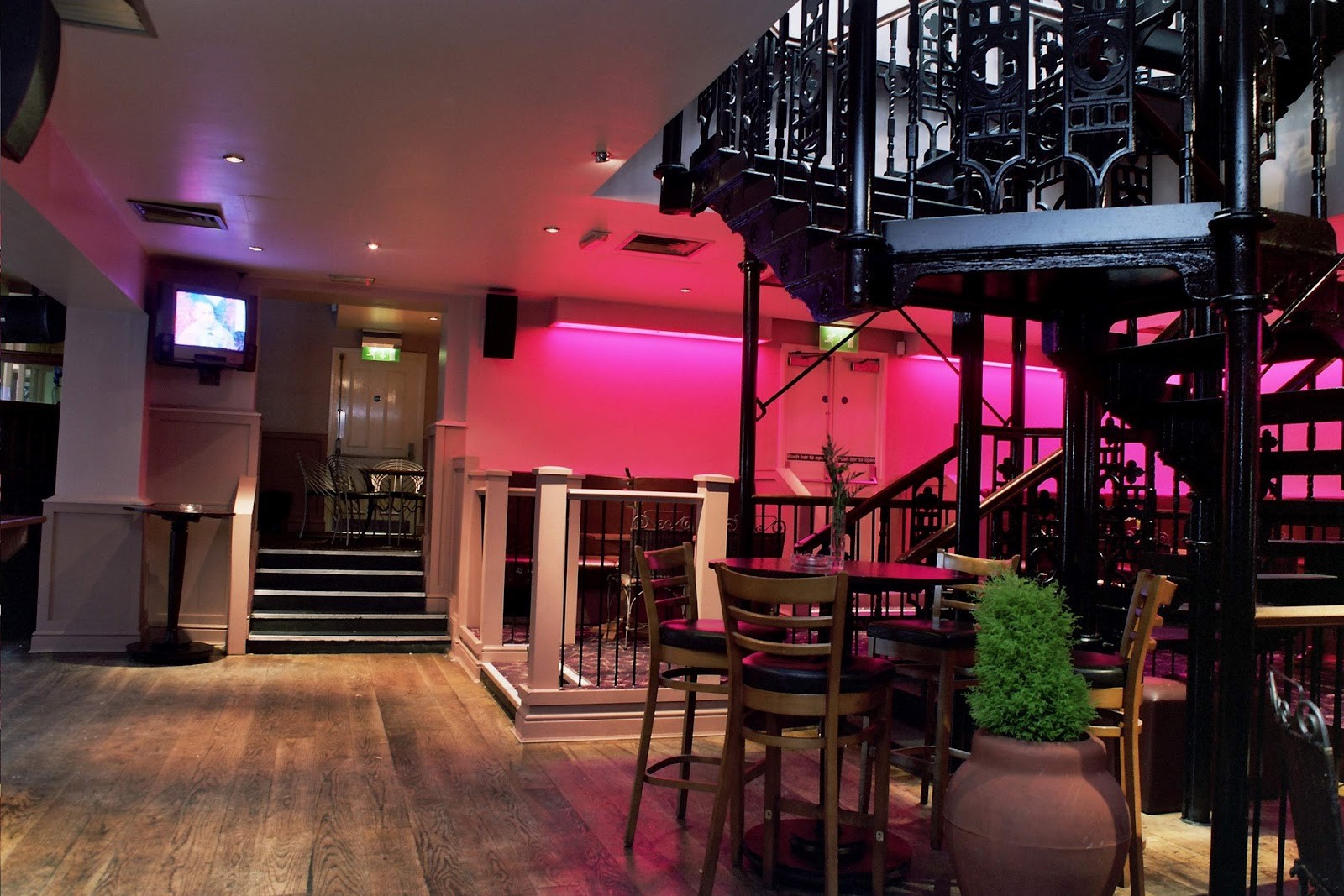 The Great Western: the place