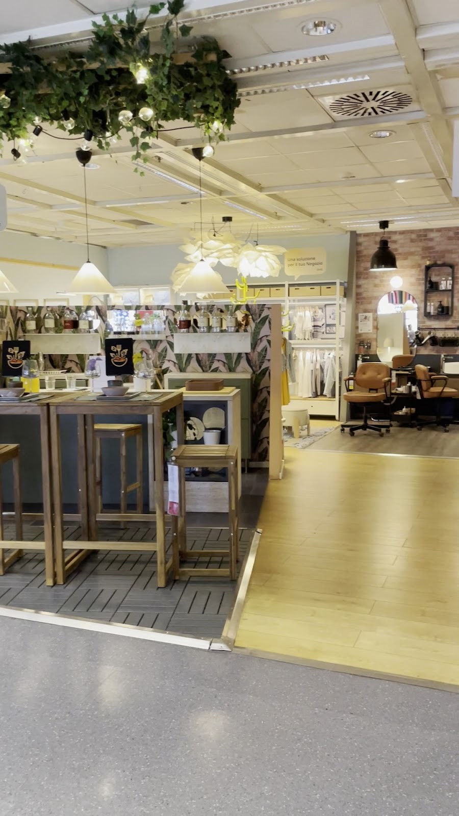 Bistro Svedese IKEA: the place