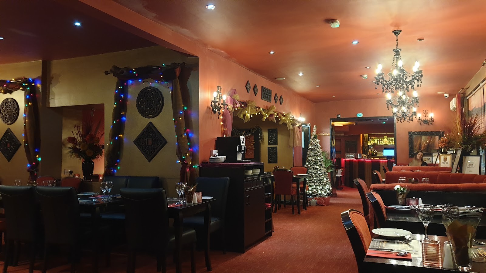 Zara's Indian Restaurant: the place