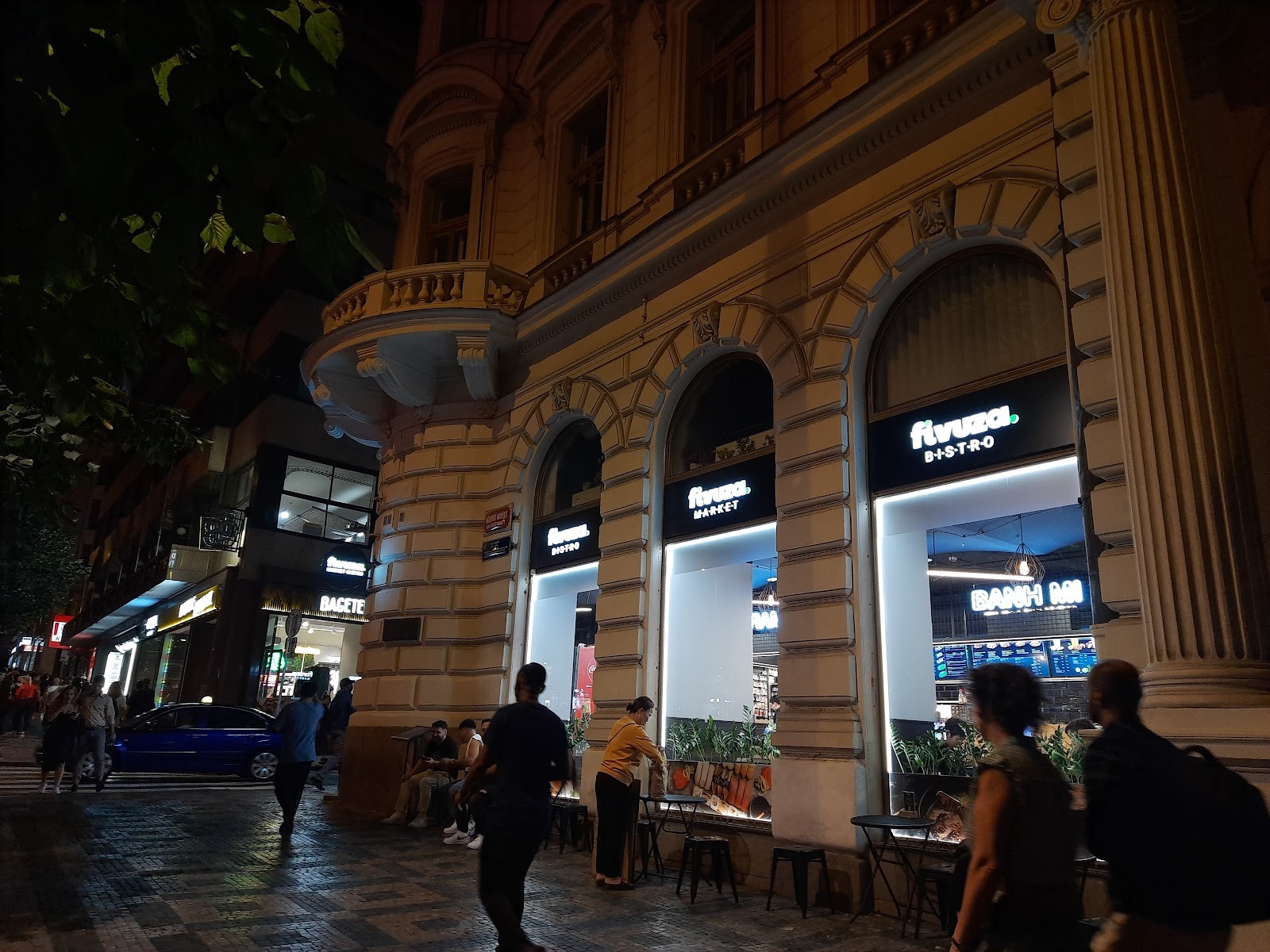 Fivuza Bistro & Market - Václavské 52: the place