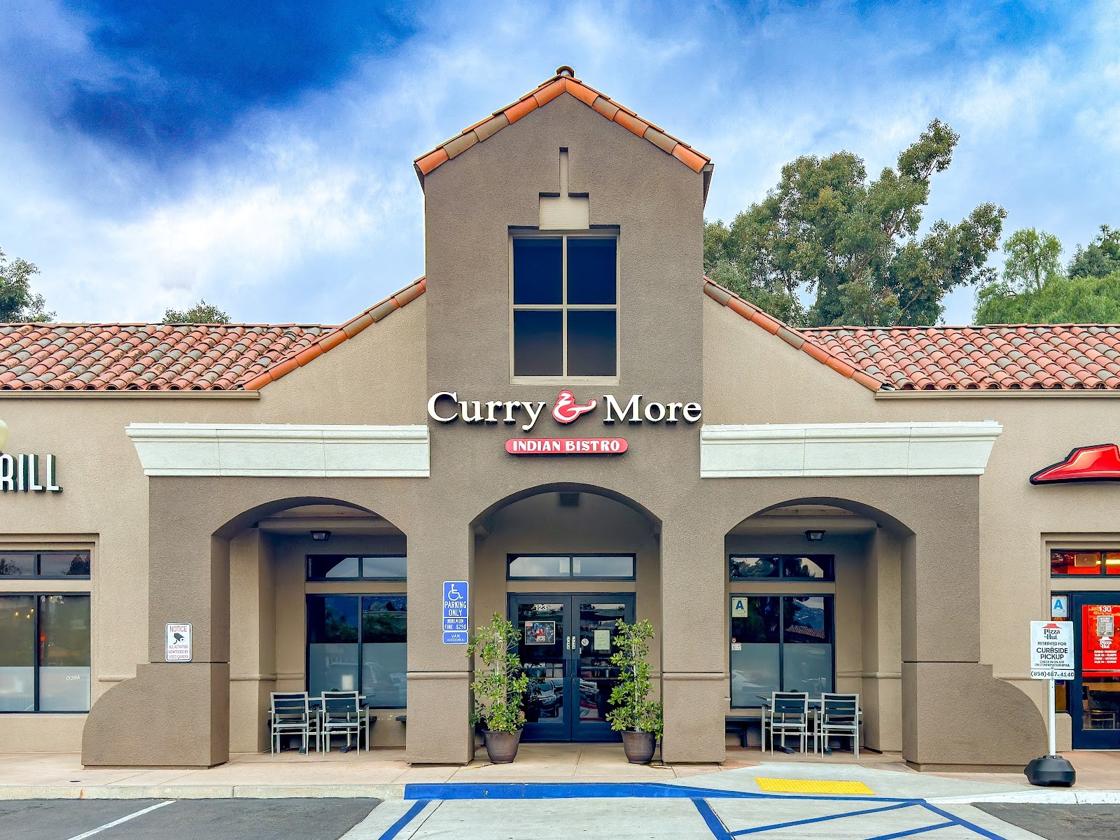 Curry & More Indian Bistro: the place