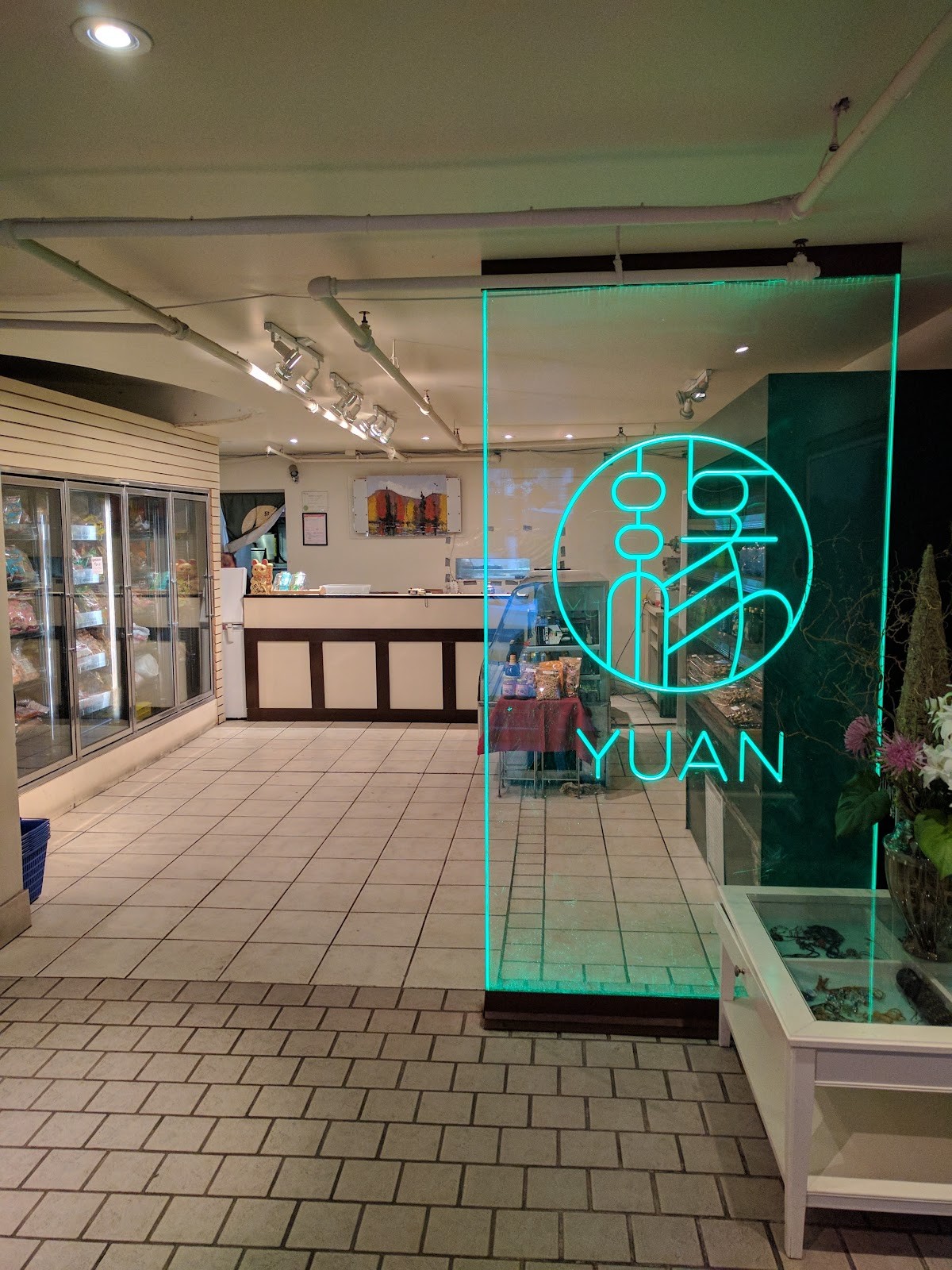 OPLANTE Vegan Sushi & Wok Végétalien Montreal (x Yuan): the place