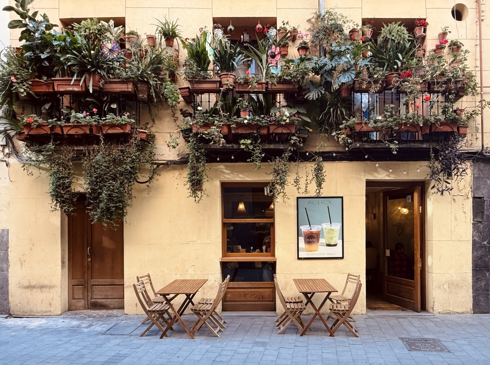 Wolføx Madrid Speciality Coffee Roasters: the place