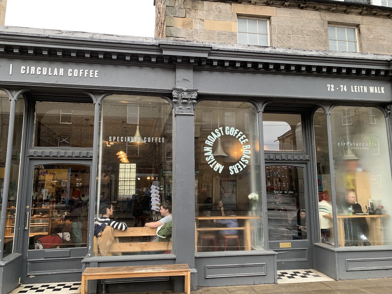 Artisan Roast Leith Walk: the place