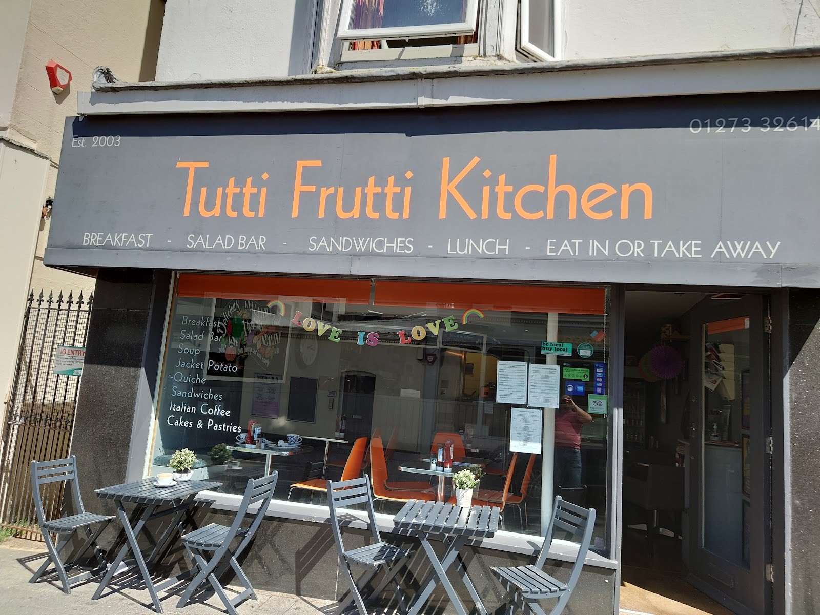 Tutti frutti: the place