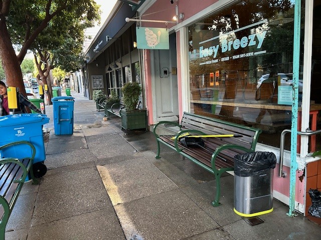 Easy Breezy Frozen Yogurt: the place