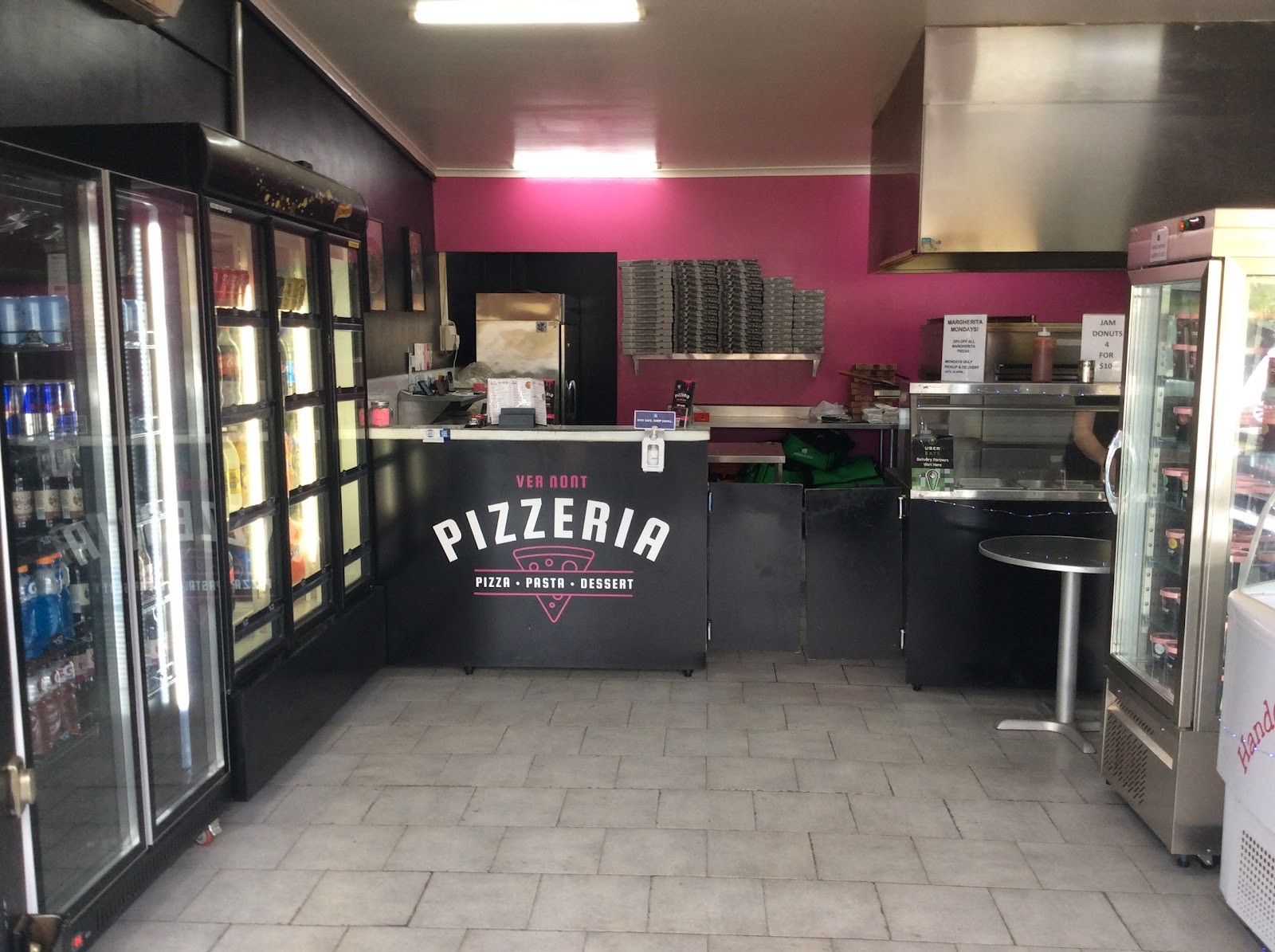 Vermont Pizzeria: the place