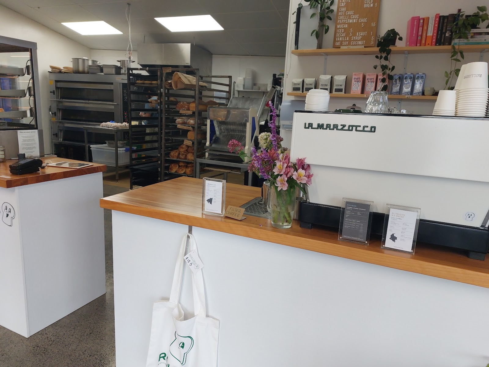 Rollers Bakery: the place
