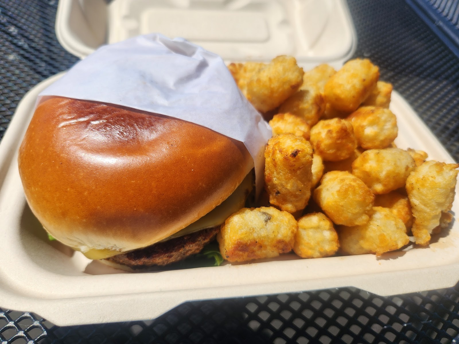 Plantiful First & Union: food & drinks