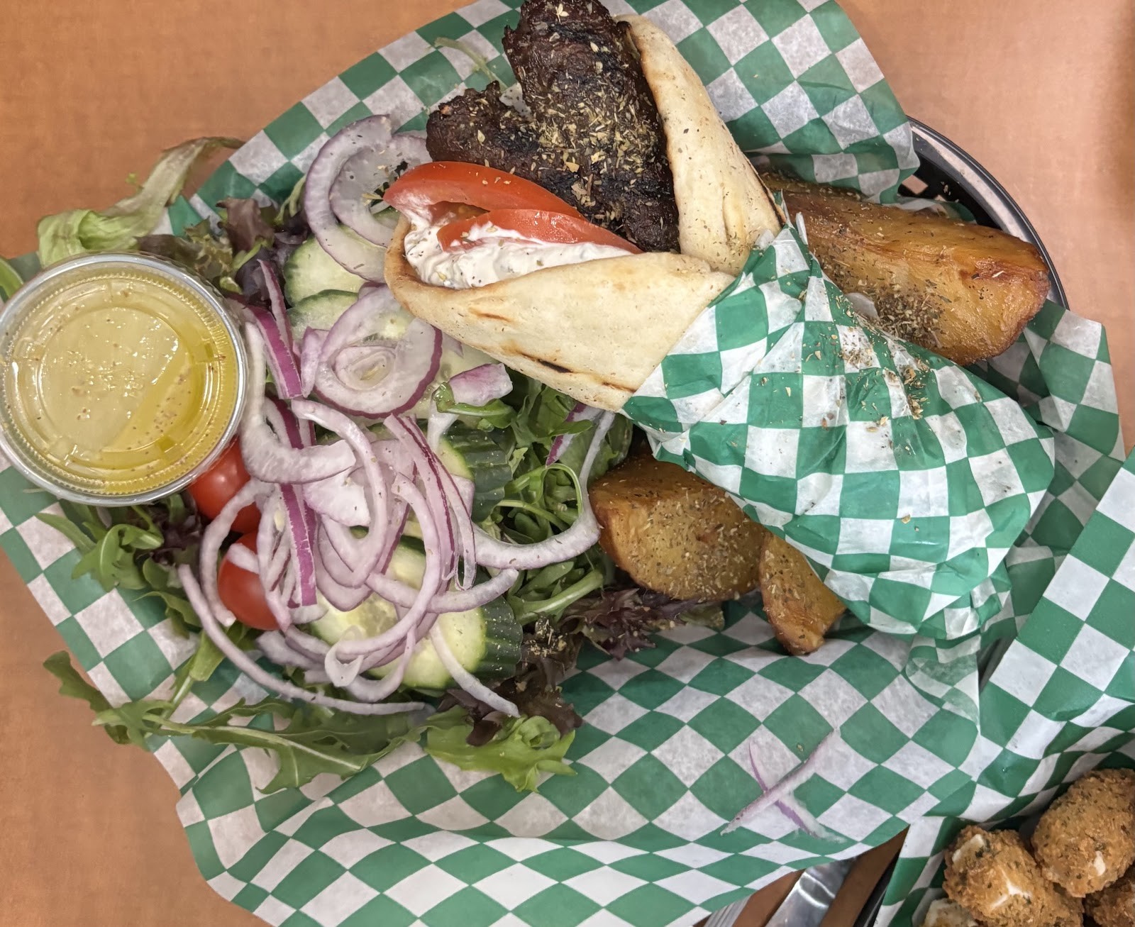 VEGANARIE - RESTO VÉGANE - VEGANERIE: food & drinks