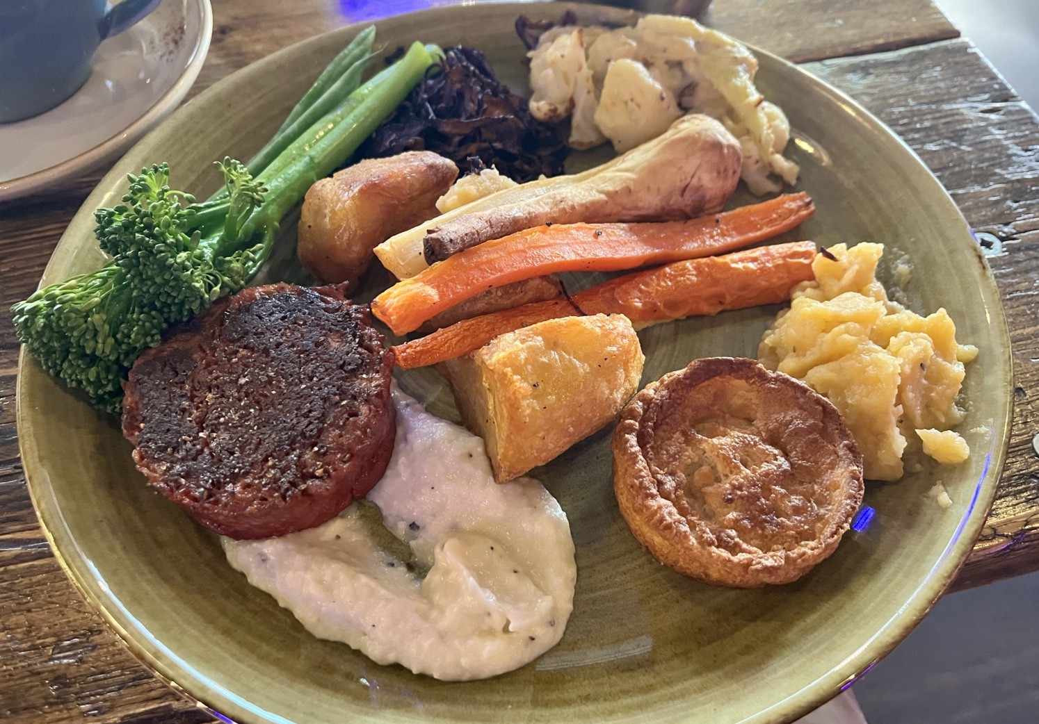 The Sound Lounge: food & drinks