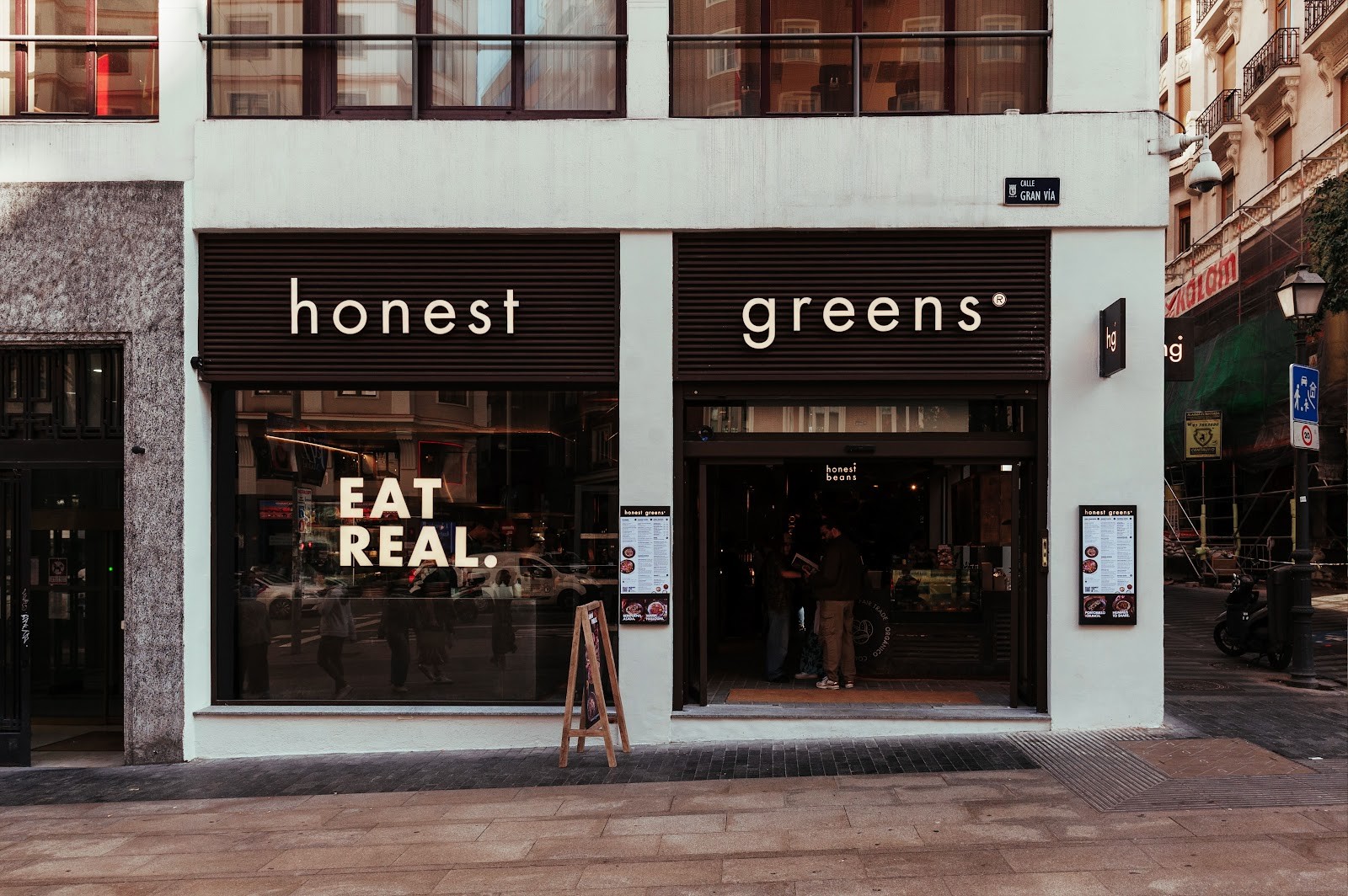 Honest Greens Gran Vía 52: the place