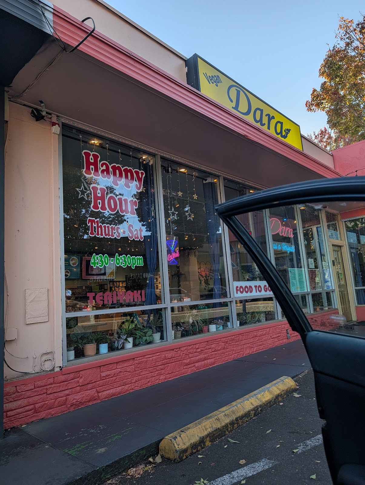 Dara Thai & Teriyaki: the place