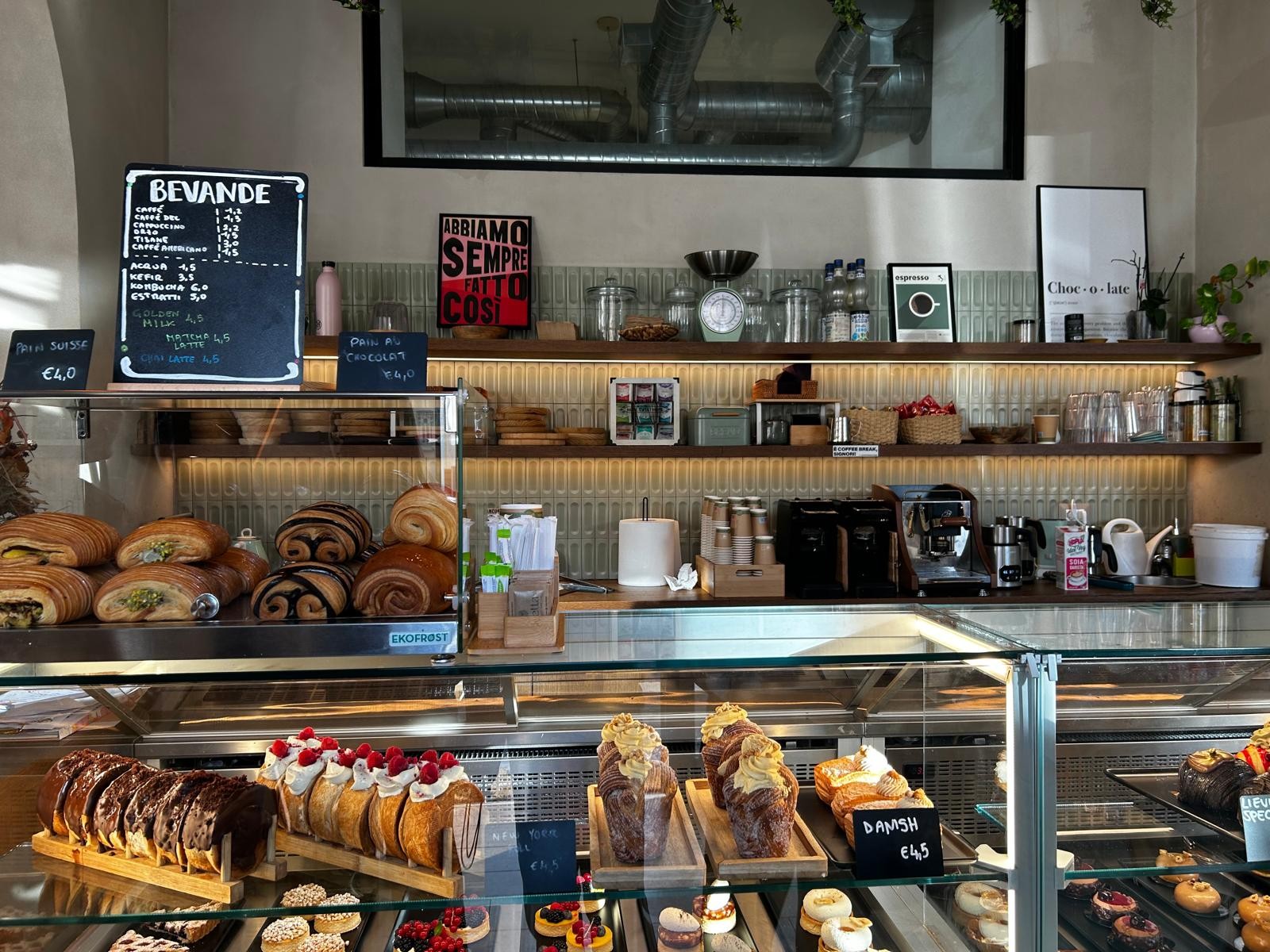 Julietta Pastry and Lab: the place