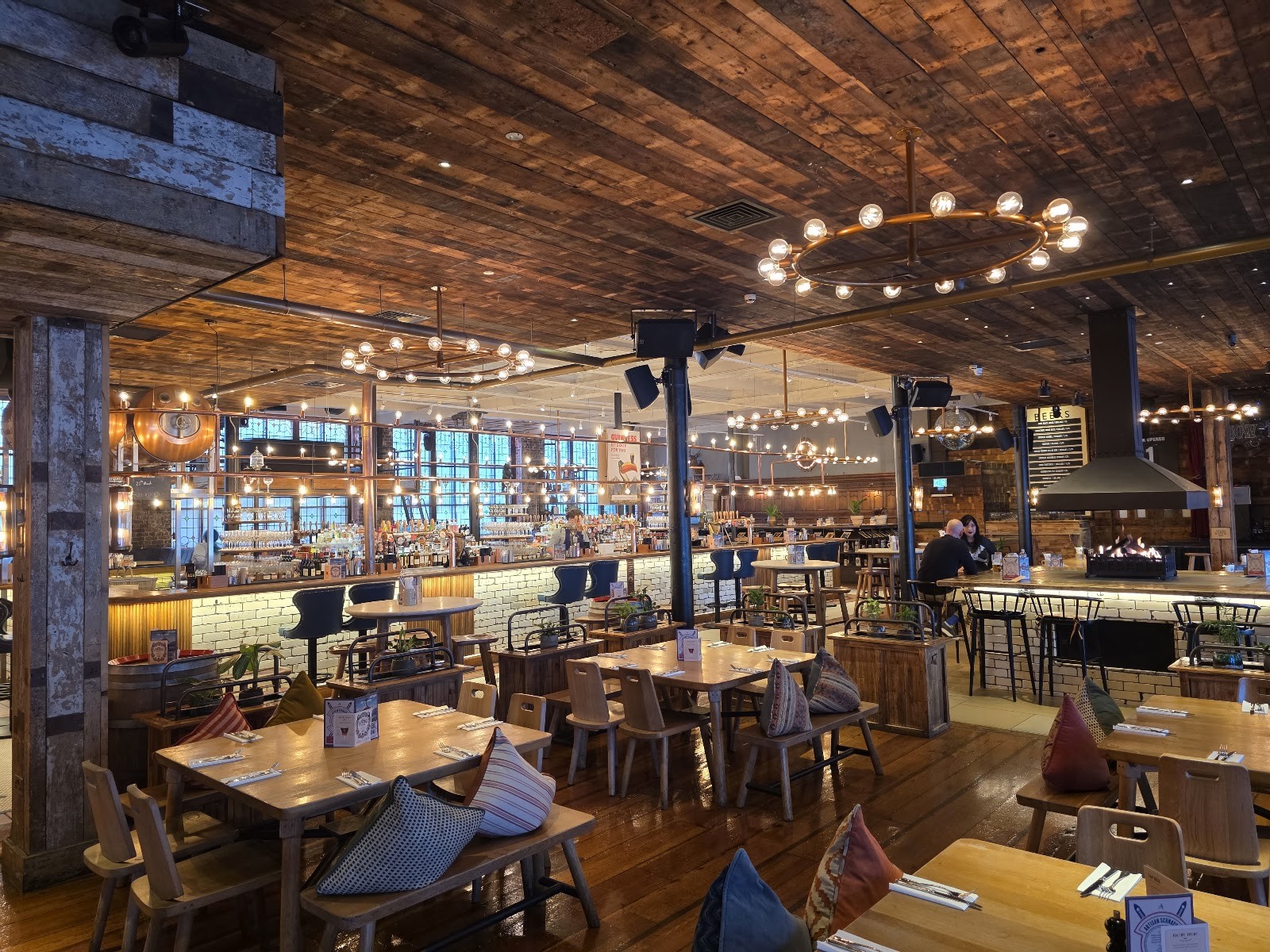 Albert's Schloss - Manchester: the place