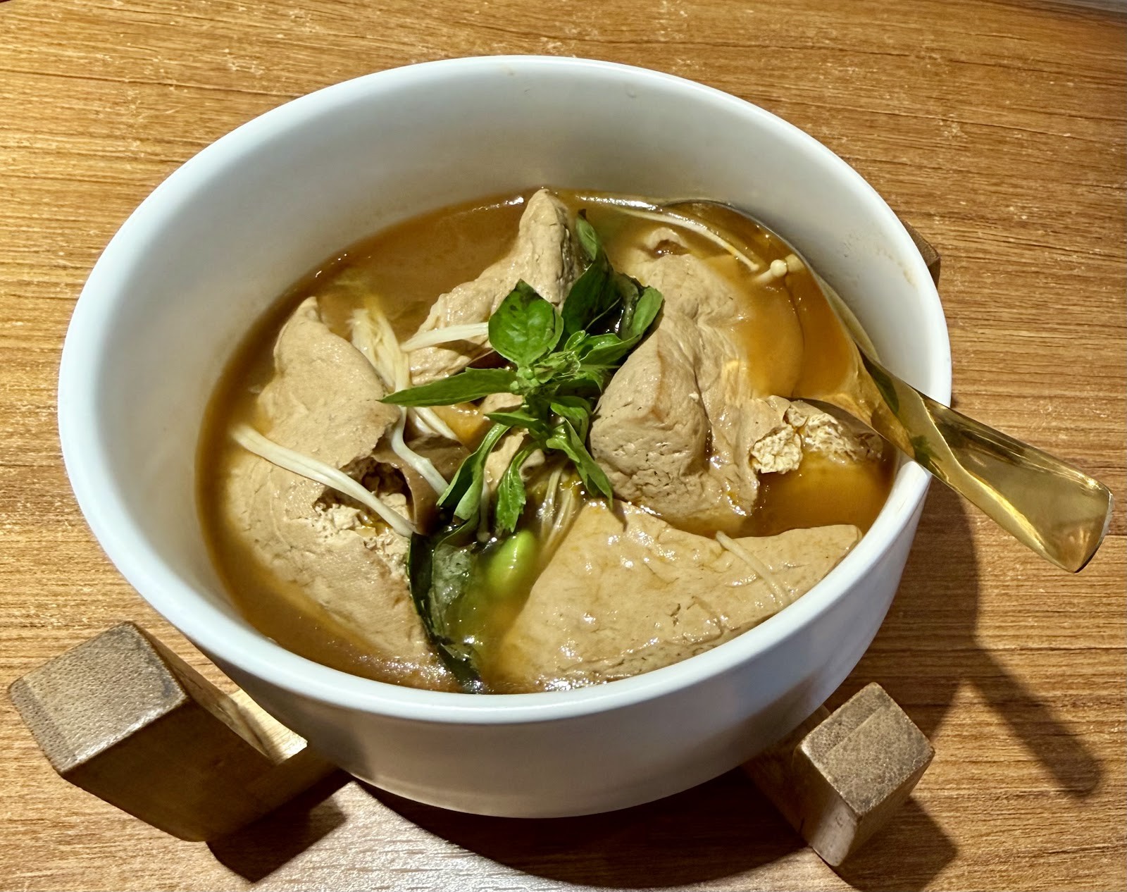 Ching Chun Veggie: food & drinks