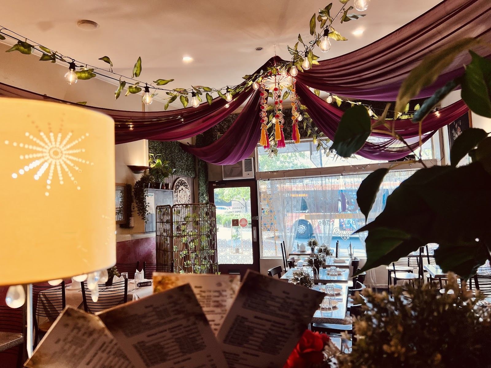 Mehek Indian Restaurant: the place