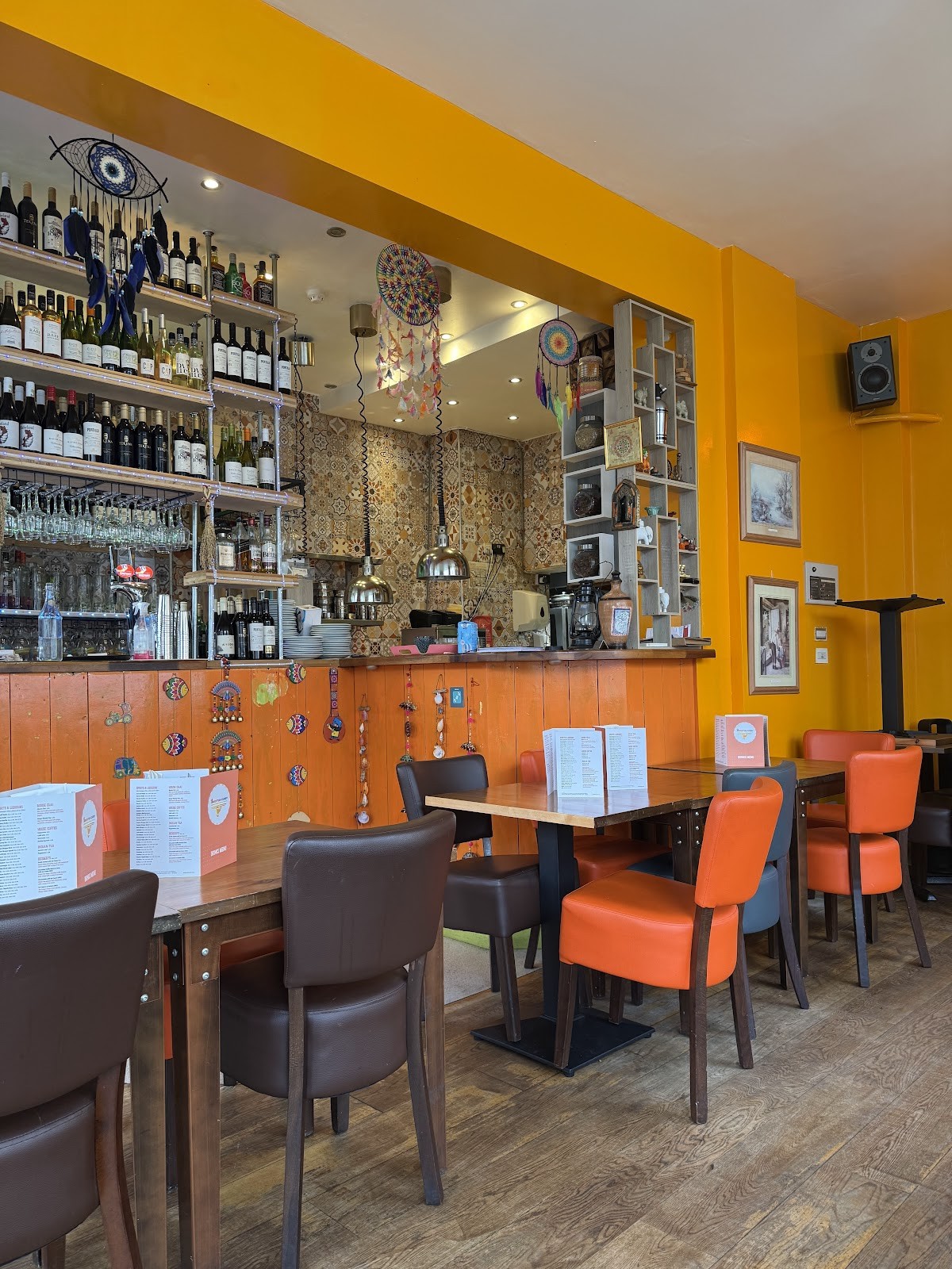 Brighton Curry: the place
