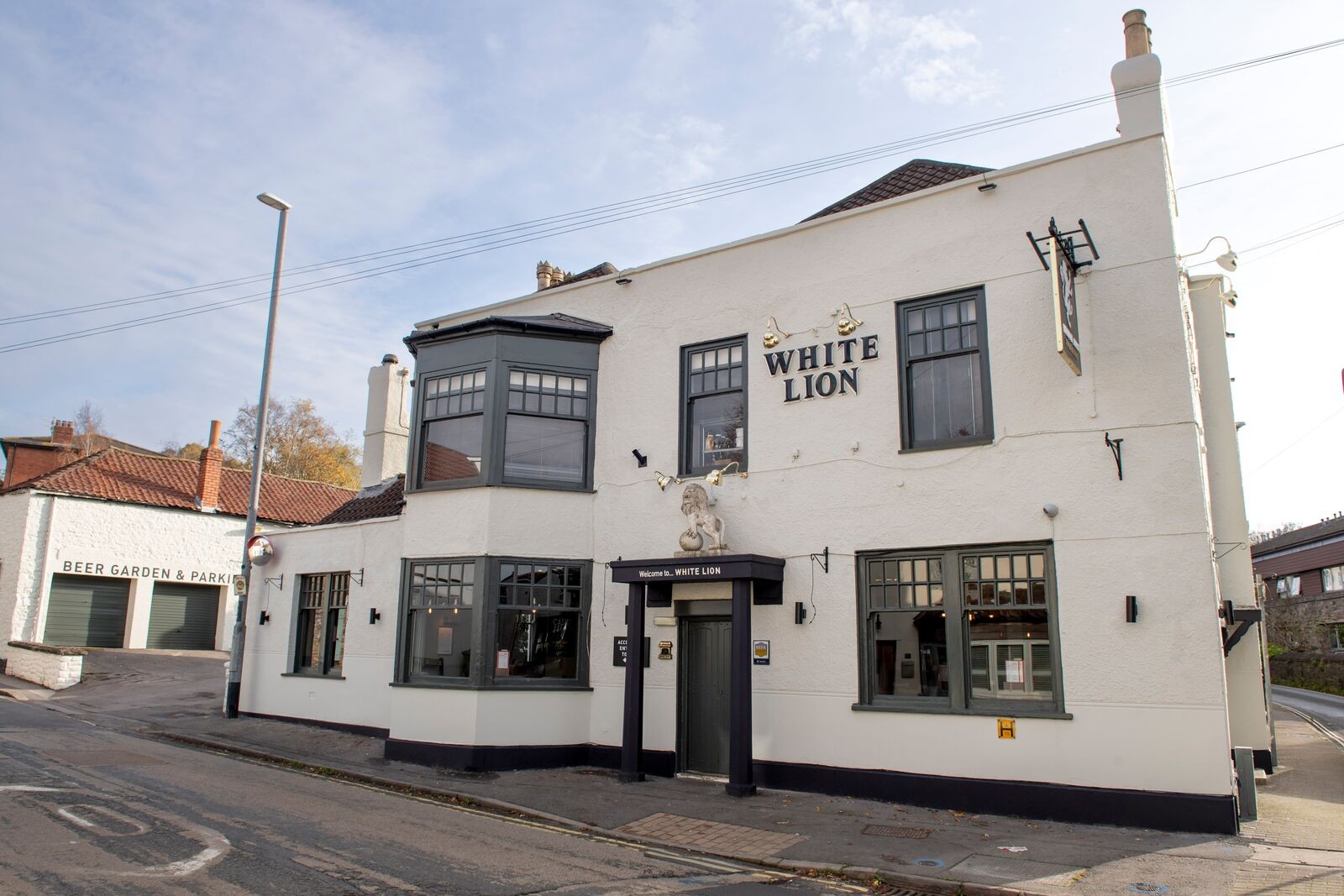 The White Lion: the place