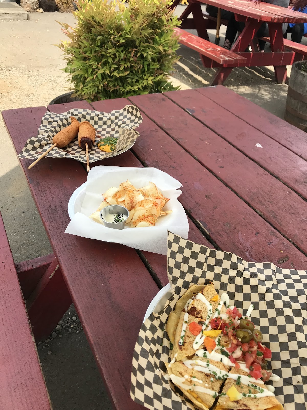 Flourish Plant-Based Kitchen: food & drinks