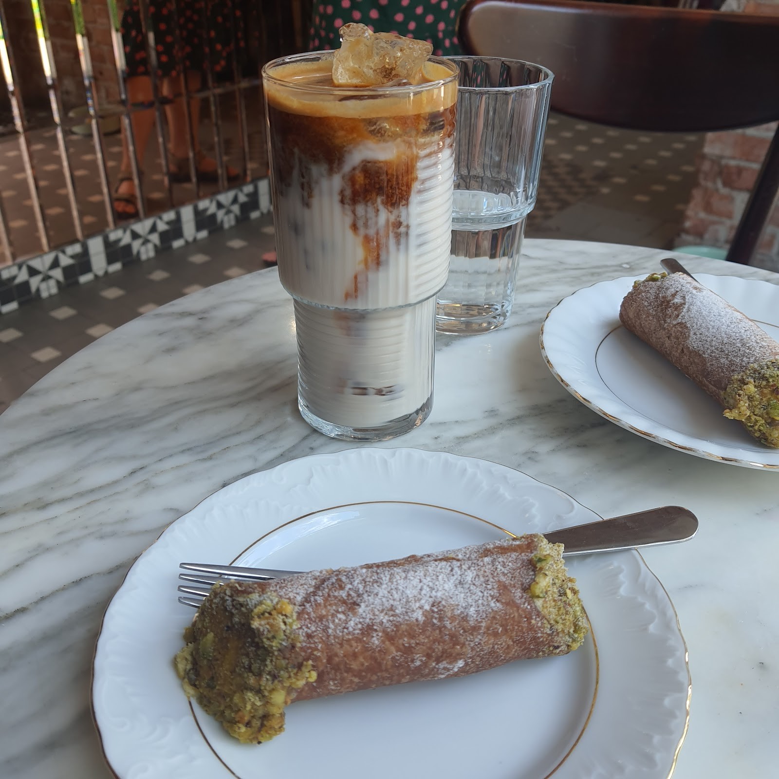 BAJA Vegan Patisserie: food & drinks