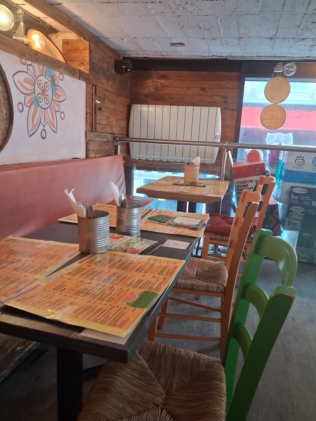 Mommy Thai: the place