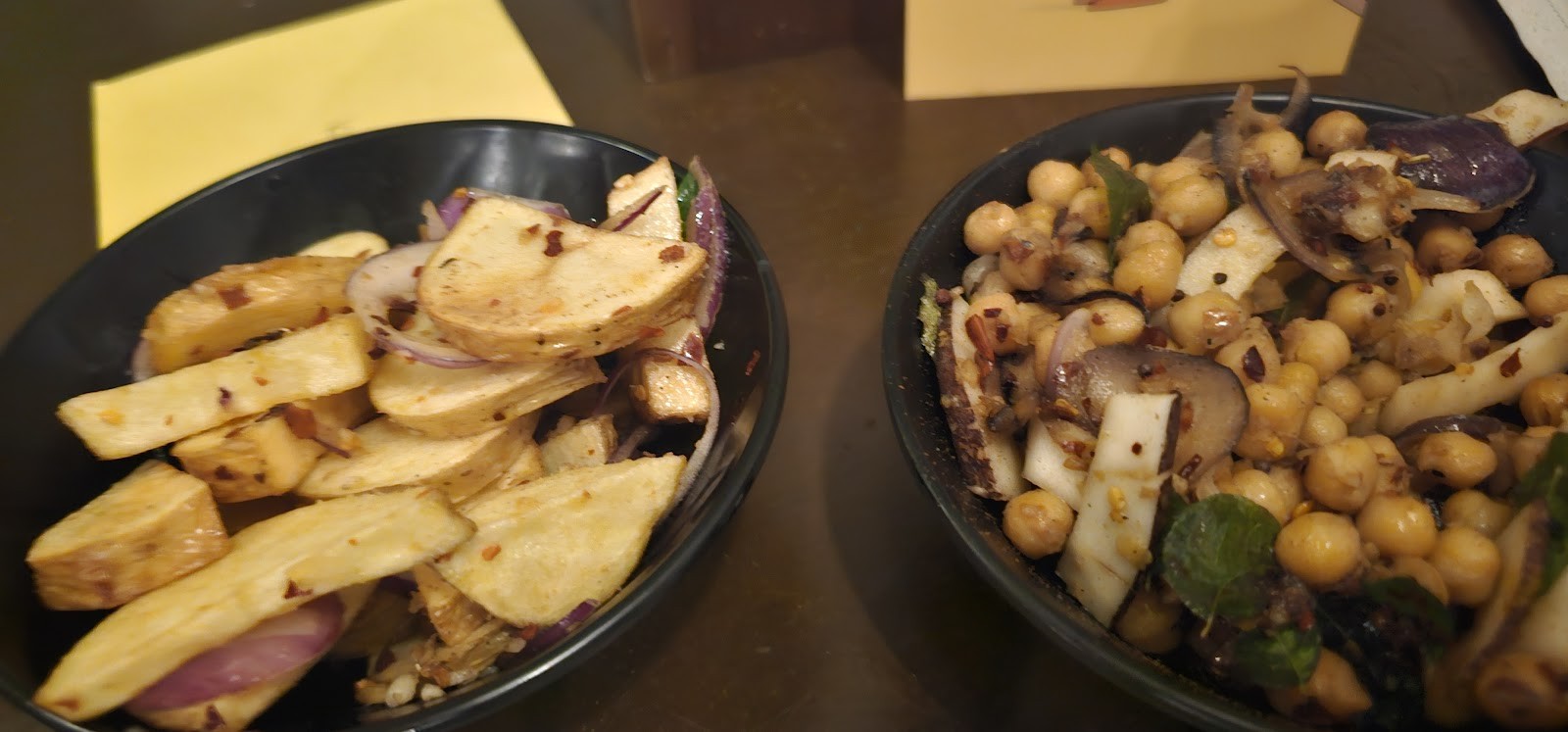 The Coconut Island: food & drinks