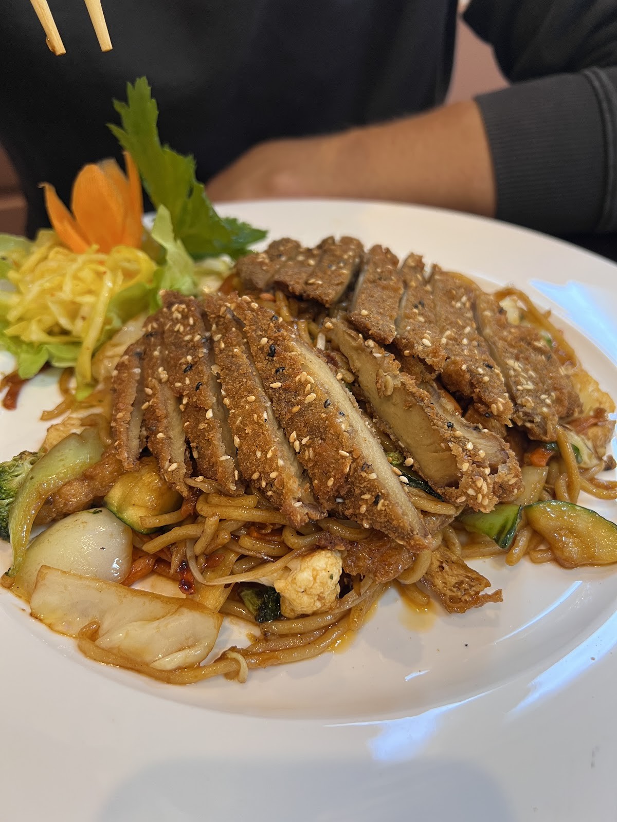 Tau Vegan Restaurant: food & drinks