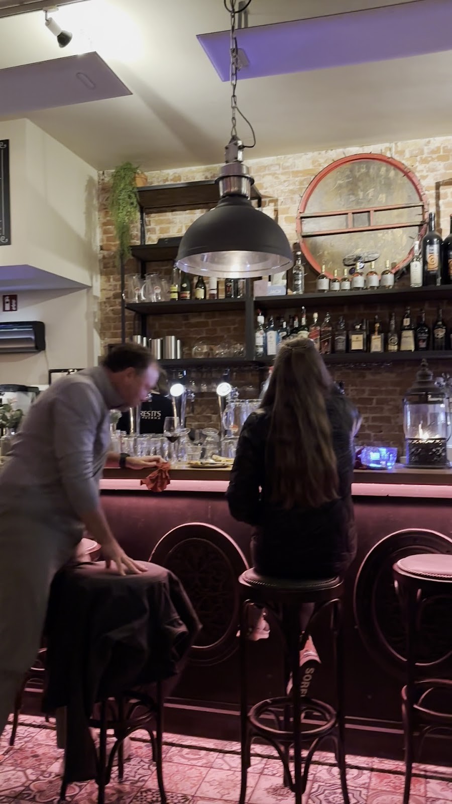 Oresti's taverna: the place