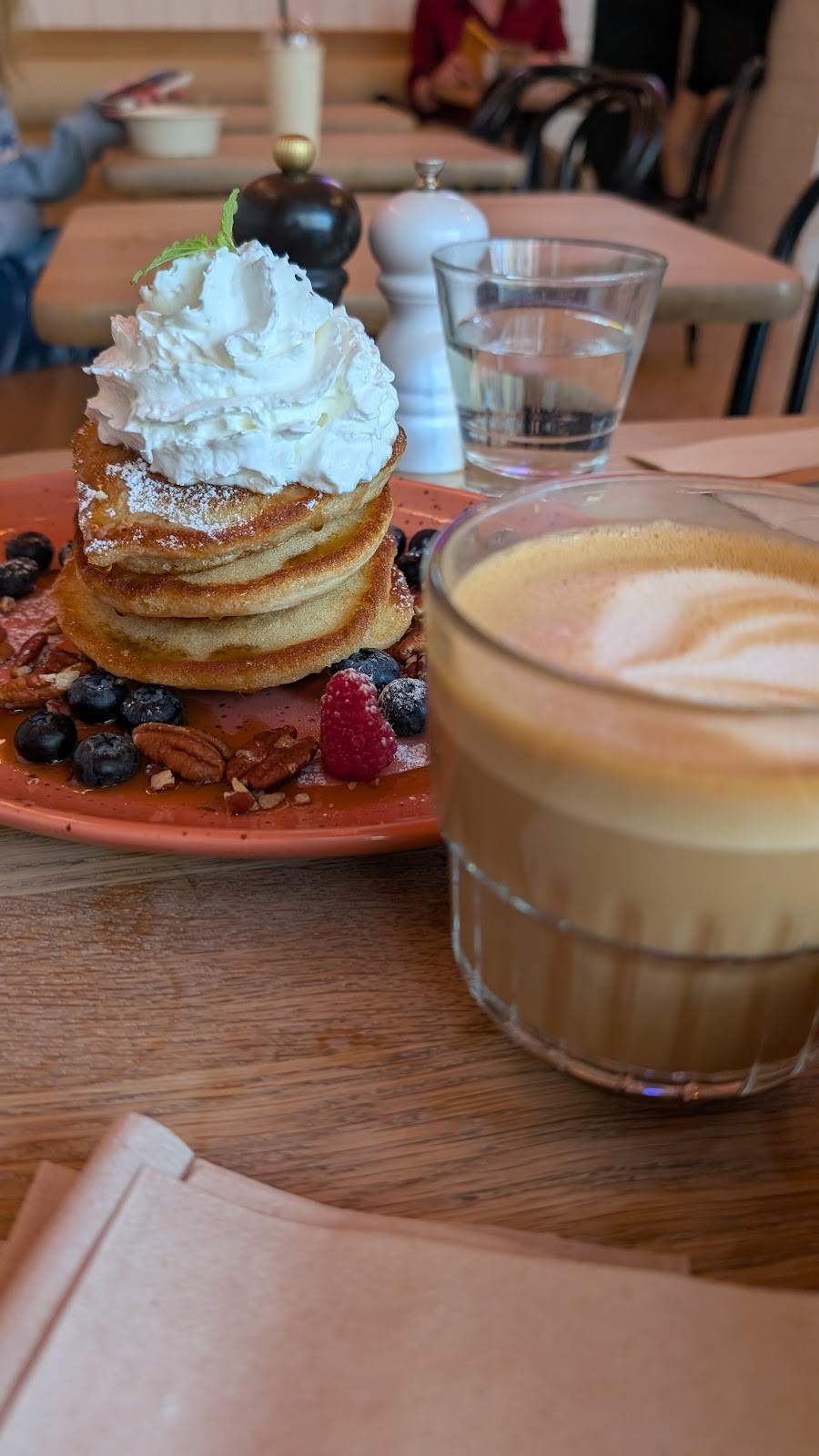 Mahalo Odengatan: food & drinks