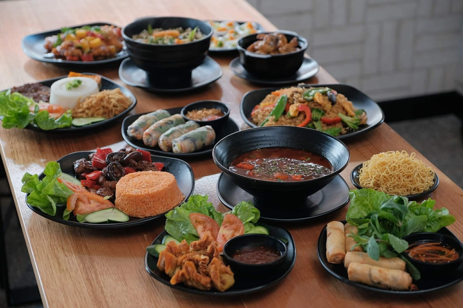 An Nhien Vegetarian Cuisine: food & drinks