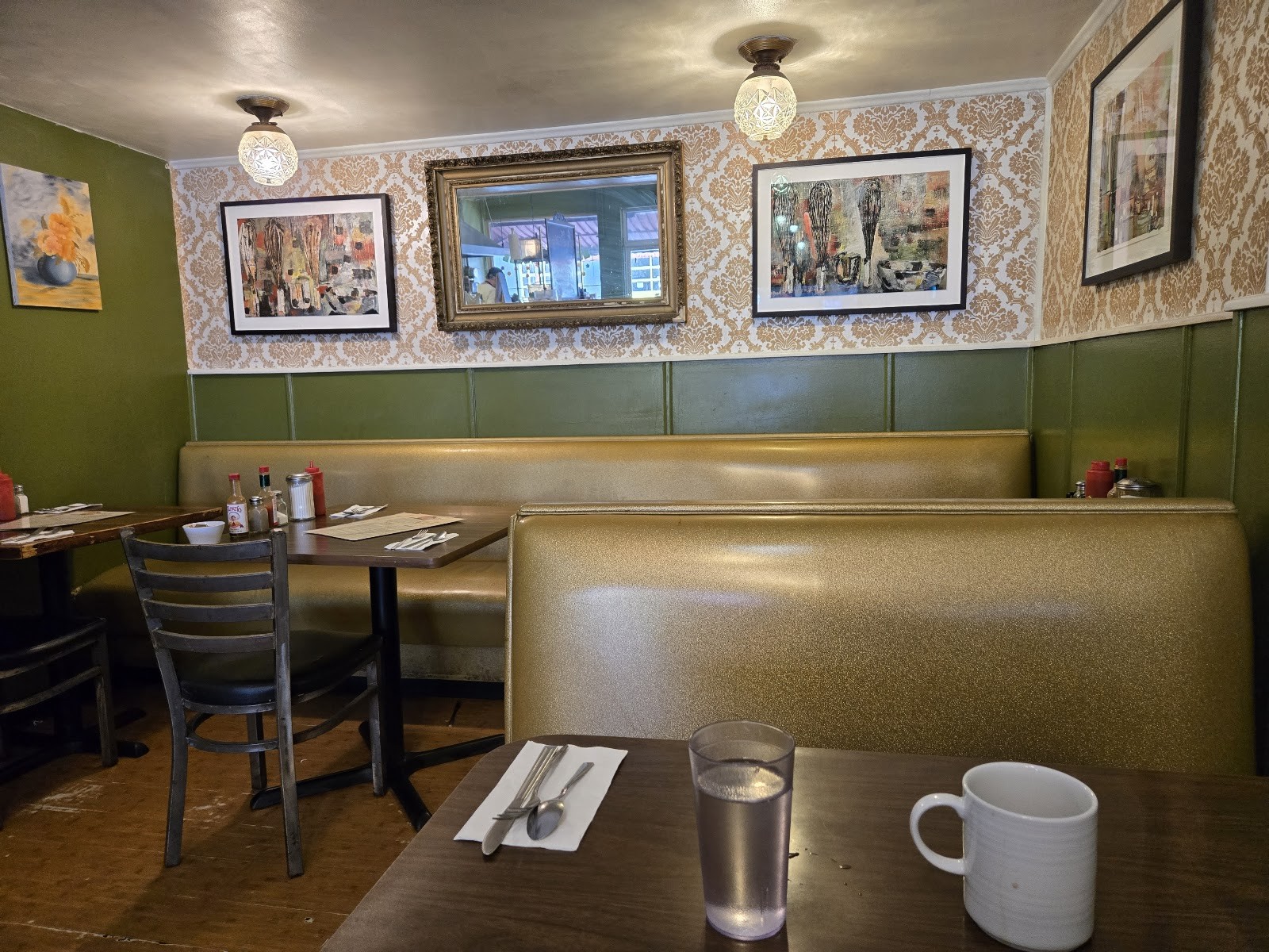 Junior's Cafe: the place