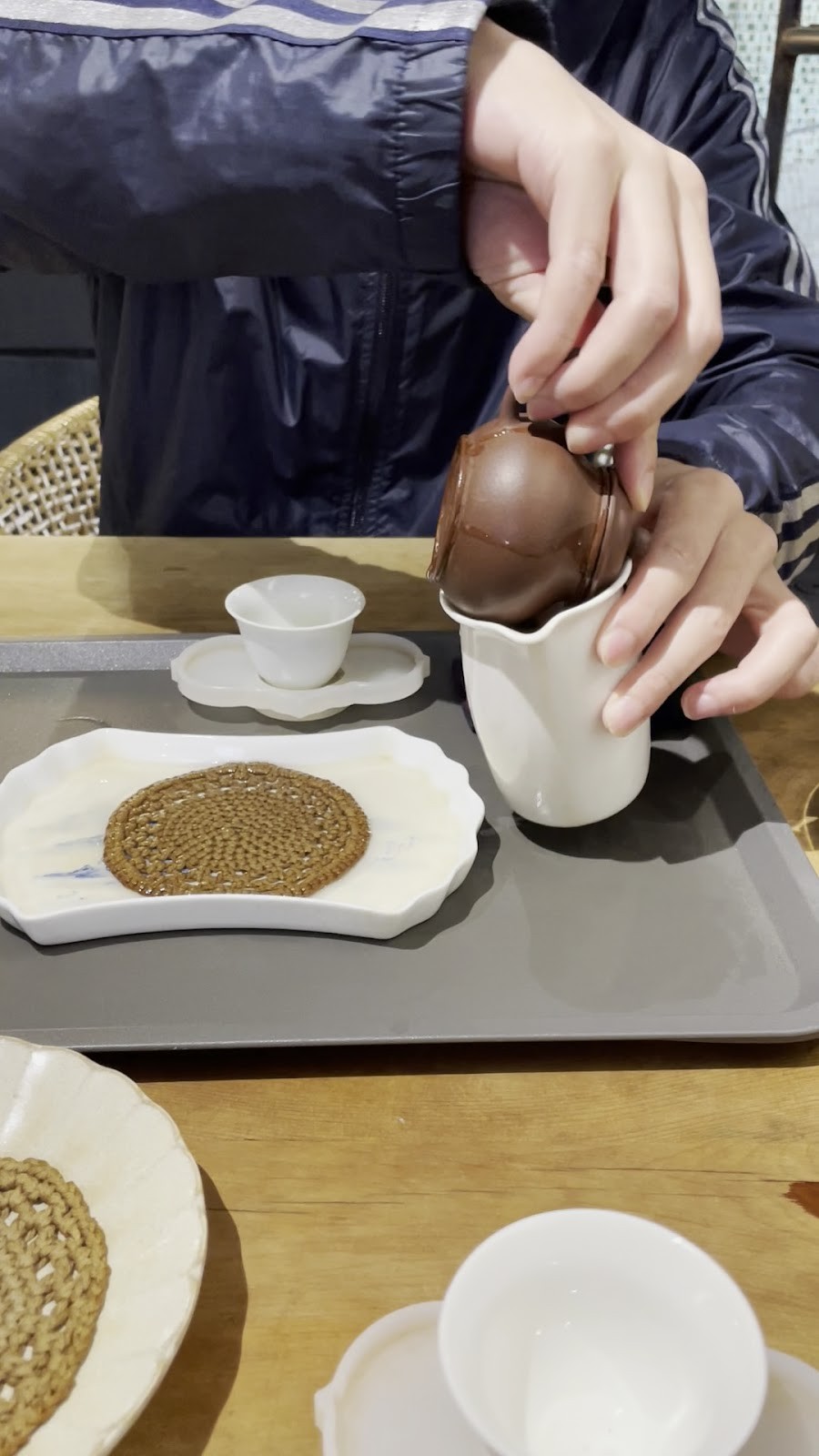 Stop By Tea House: the place