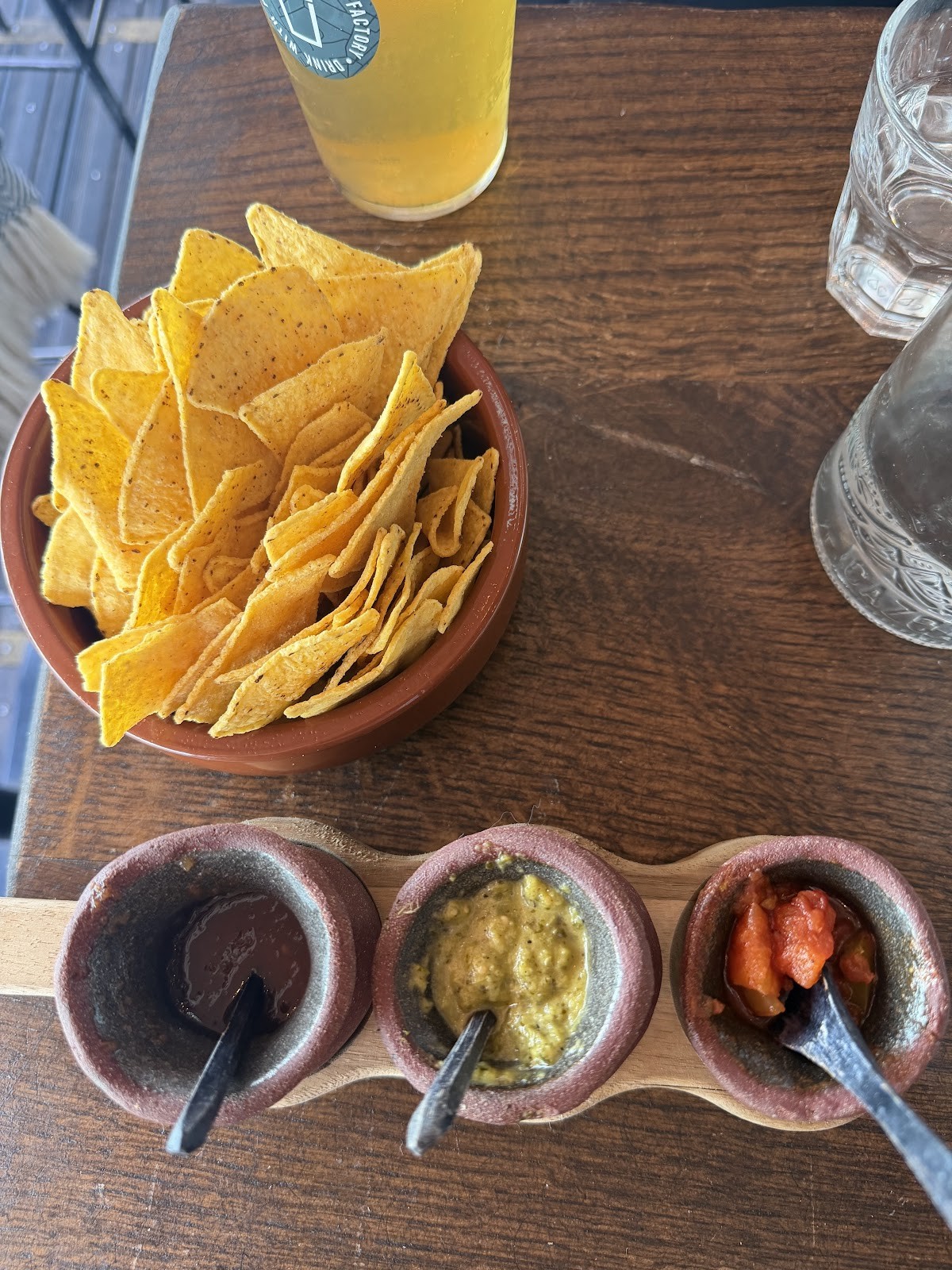 Cargo Cantina: food & drinks