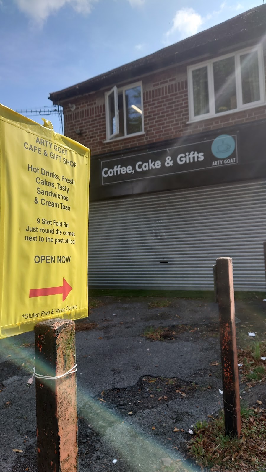 Arty Goat Cafe: the place