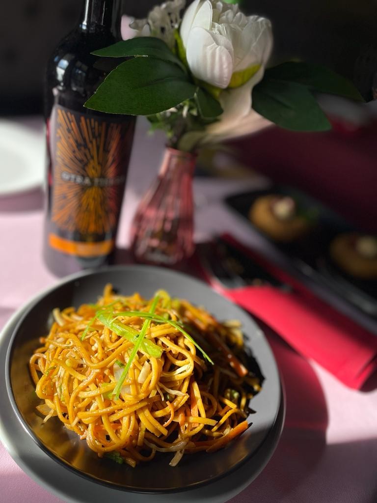 Barsana Pure Vegetarian and Vegan Indian Restaurant: food & drinks