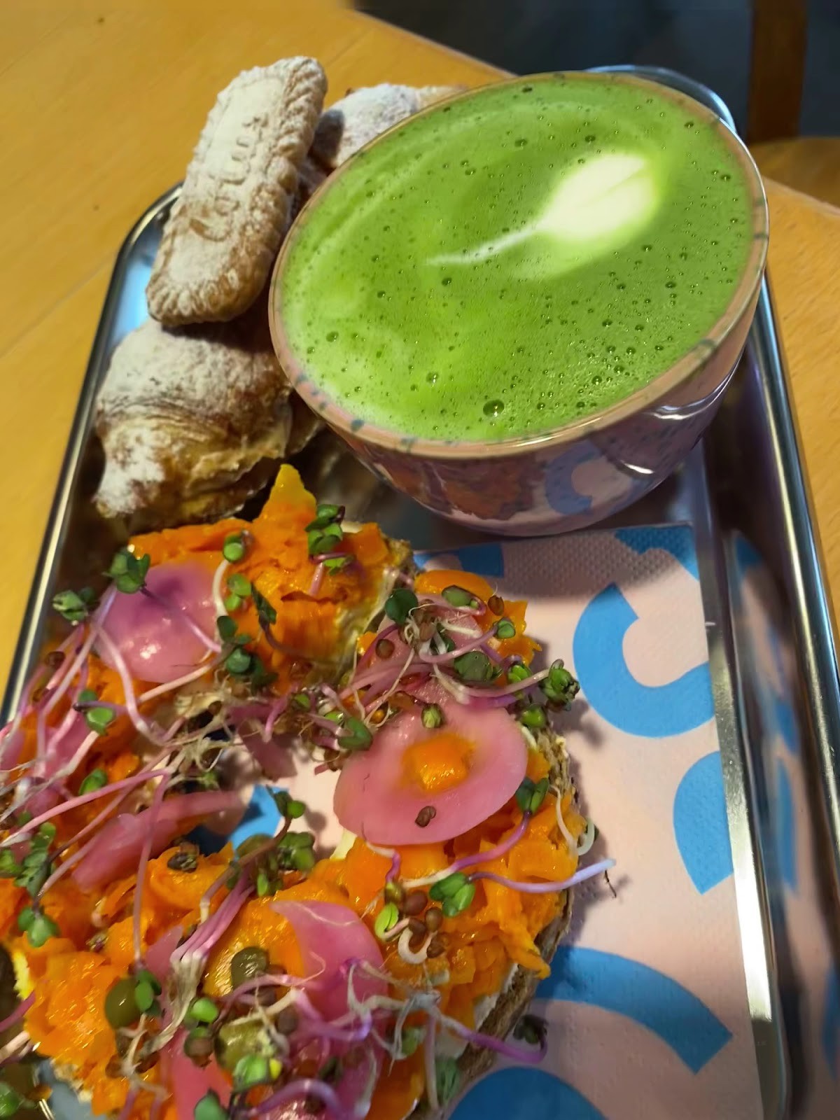 Bakery Bakery Schaffhauserplatz: food & drinks